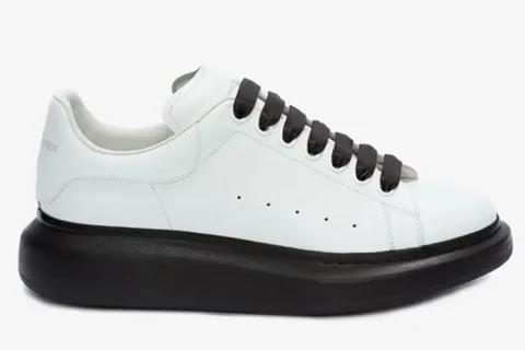 Alexander Mcqueen Oversized Sneakers Wit-Zwart Alexander Mcqueen Oversized Sneakers Wit-Zwart
