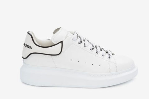 Alexander McQueen Oversized Sneakers Wit-Zwart Alexander McQueen Oversized Sneakers Wit-Zwart