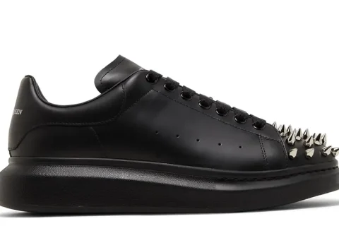 Alexander McQueen Oversized Sneakers Spike Zwart