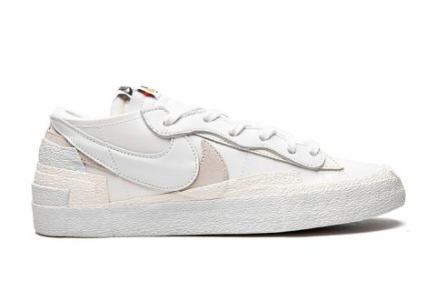 Nike X Kwas X Sacai Blazer Low Sneakers Wit