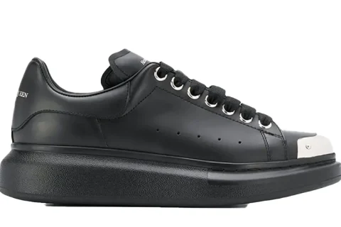 Alexander McQueen Oversized Sneakers Zwart-Zilver