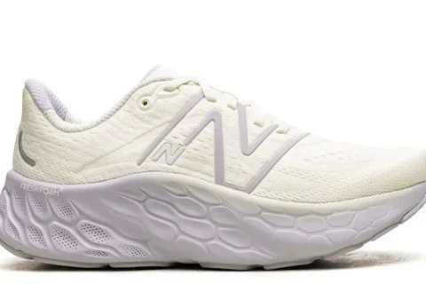 New Balance Fresh Foam X More V4 Sneakers Grijs