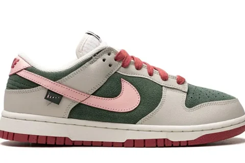 Nike Dunk Low SE All Petals United Sneakers