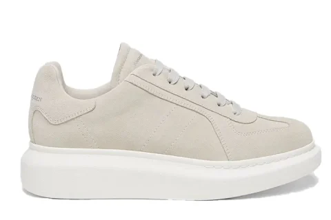 Alexander McQueen Oversized Sneakers Lichtgrijs