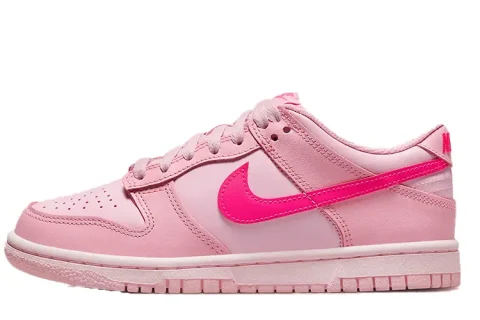 Nike SB Dunk Low Pink Sneakers Nike SB Dunk Low Pink Sneakers