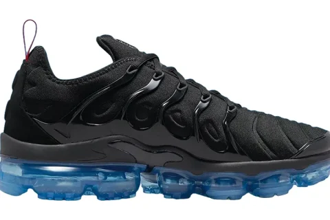 Nike Air Vapormax Plus Sneakers Black-Red