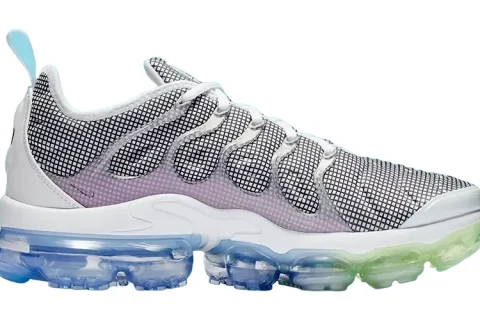 Nike Air Vapormax Plus Sneakers Grid