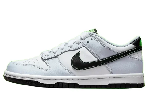 Nike Dunk Low (GS) ''Green Strike'' Sneakers