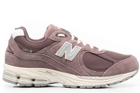 New Balance 2002R Black Fig Sneaker