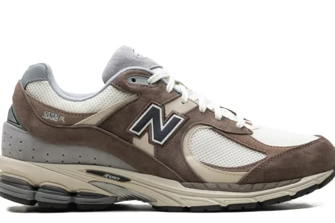 New Balance 2002R Emerging Brown Pack Sneaker