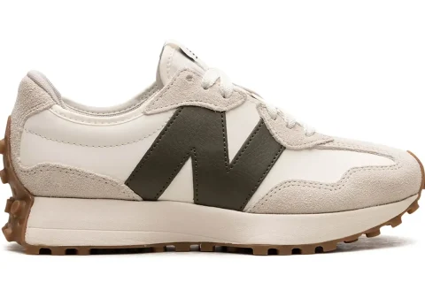 New Balance 327 "Moonbeam Oak Leaf Green" Sneaker