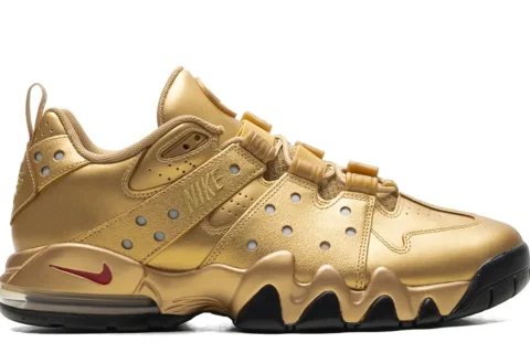 Nike Air Max 2 Light x Supreme Sneakers Metallic Gold