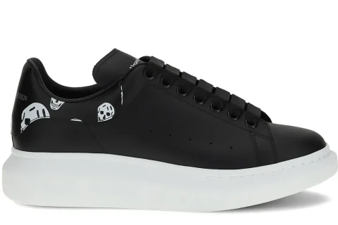 Alexander McQueen Oversized Sneakers Black-White Skulls