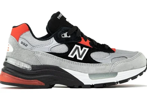 New Balance 992 Made In USA x DTLR ''Discover & Celebrate'' Sneakers