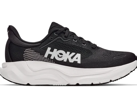 HOKA Arahi 9 "Black White" Heren schoenen