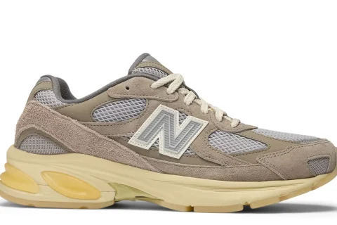 New Balance 2010 Grey Days "Arid stone raincloud calcium" Schoenen