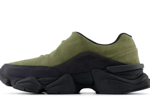 New Balance 8040 "Dark olivine phantom" Schoenen