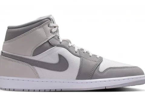 Nike Air Jordan 1 Mid SE "Summit White Phantom Sail Light Smoke Grey" Heren schoenen