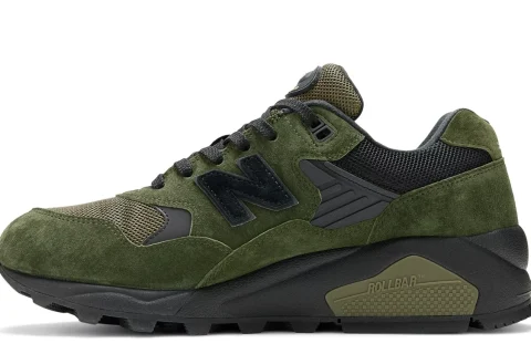 New Balance 580 "Kombu black hot marigold" Heren schoenen