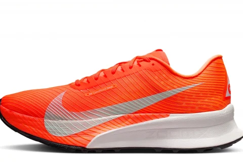 Nike ACG Ultrafly Trail "Hyper Crimson Total Orange Vivid Purple Wit" Schoenen