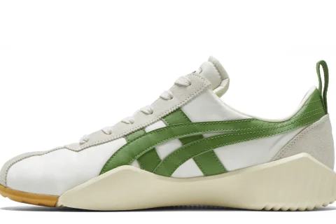 Onitsuka Tiger Acromount "CREAM SPINACH GREEN" Schoenen